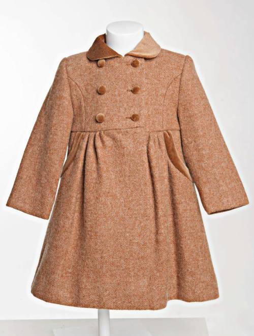 Little girl's traditional coat made in Spain