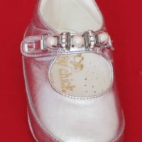 Leather shoes for a baby girl
