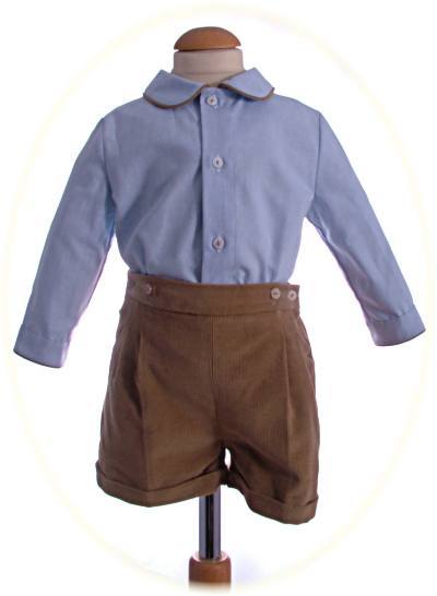 Toddler's classic winter suit consisting of shorts, shirt and pullover.